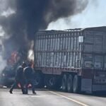 Bloqueos y quema de vehículos afectan seis municipios de Michoacán