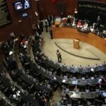 Senado eleva a 25 años la pena máxima por extorsión en México