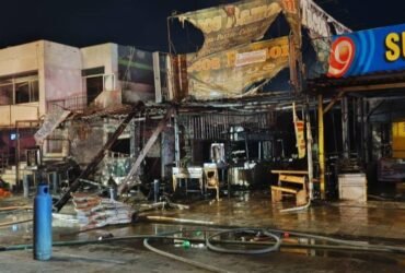 Suman cuatro muertos por explosión en taquería del Malecón Mazatlán