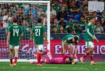México cae 2-1 ante Paraguay y suma seis partidos sin ganar