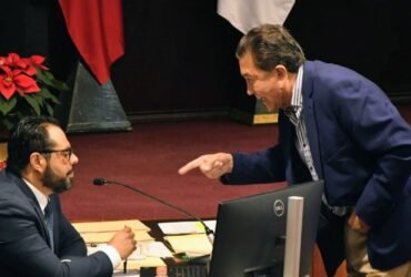 Héctor Yunes amenaza a secretario de Finanzas en Congreso Veracruz