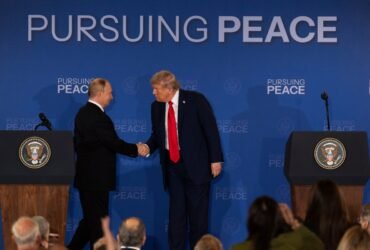 Trump respalda sanciones a países que comercien con Rusia