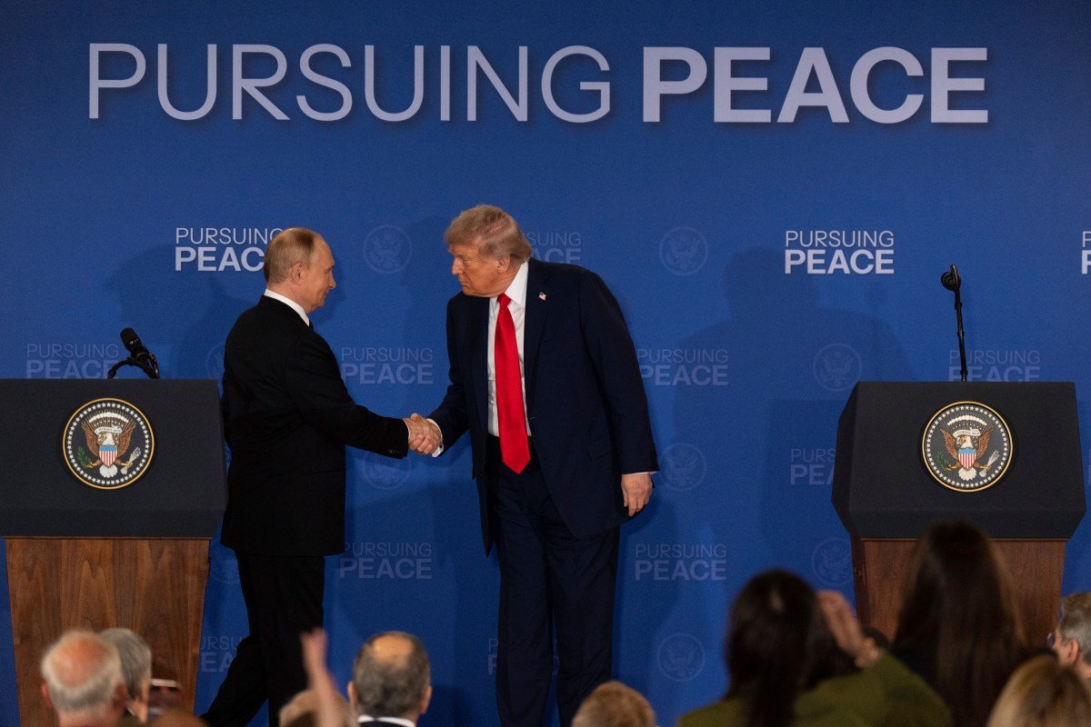 Trump respalda sanciones a países que comercien con Rusia