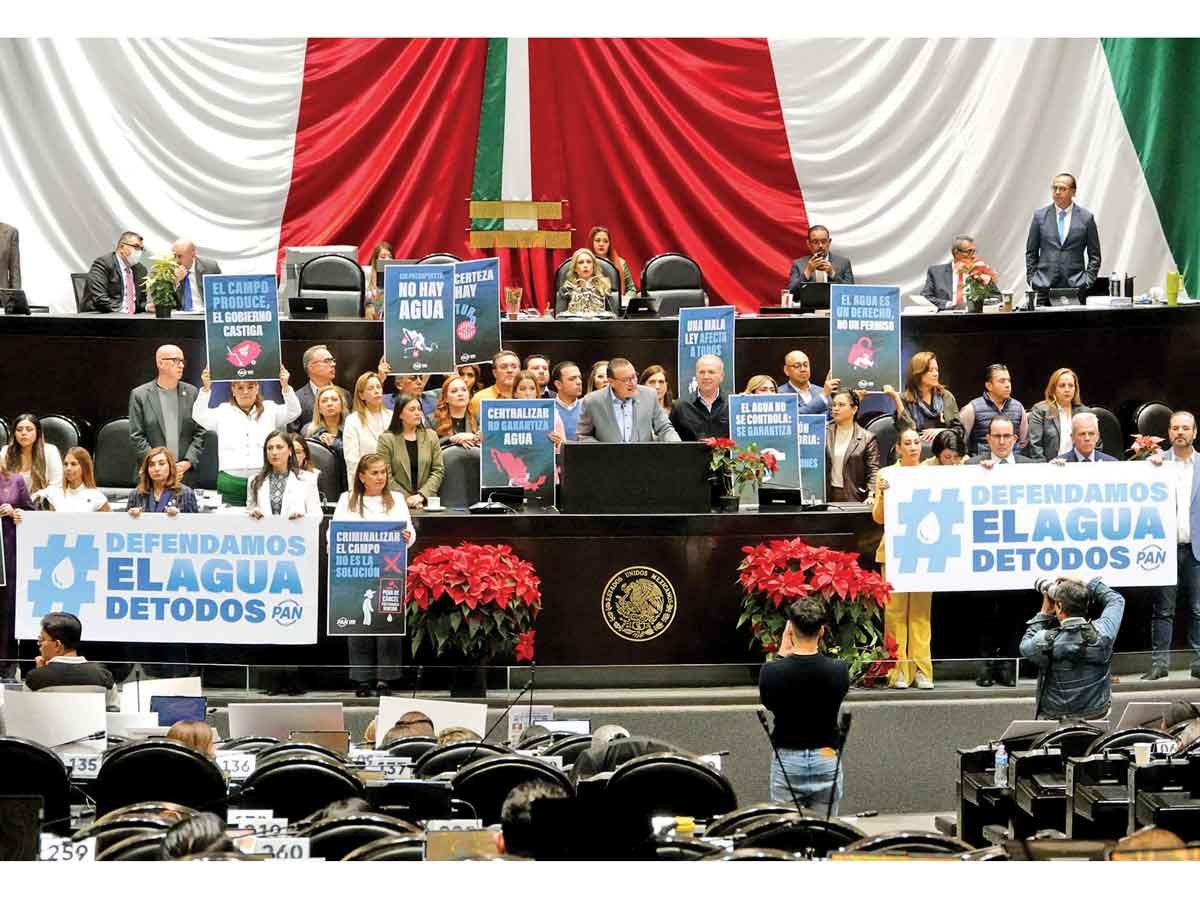 Diputados aprueban Ley General de Aguas entre protestas agrícolas