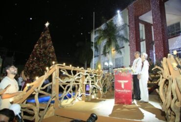 Américo Villarreal y DIF encabezan desfile navideño en Tamaulipas