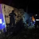 Volcadura de autobús en Hidalgo deja cinco muertos y 22 heridos