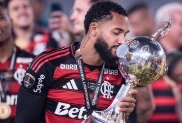 Pumas ficha a Juninho de Flamengo y busca otro delantero