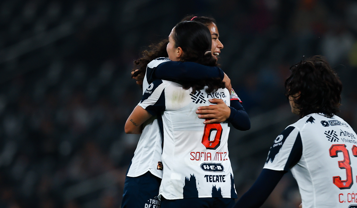 Rayadas vence a Cruz Azul y mantiene liderato en Liga MX Femenil