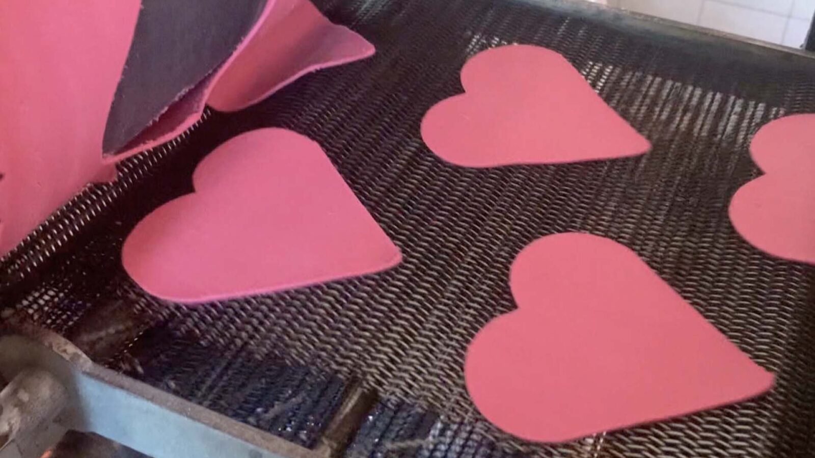 Tortillería de Tamaulipas crea tortilla en forma de corazón