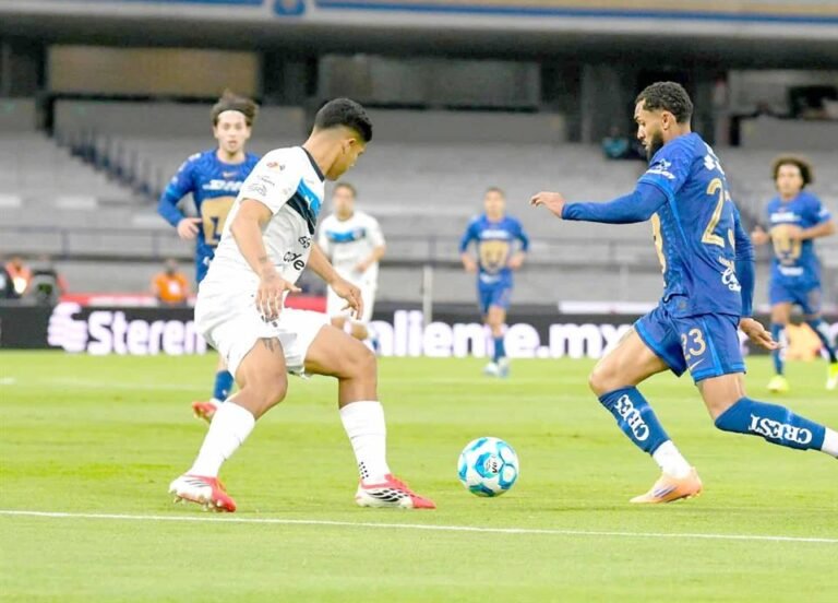 Rayados pierde 2-0 ante Pumas y sale de zona de Liguilla