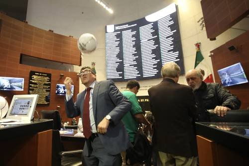 Morena prevé aprobar plan B legislativo con apoyo de aliados