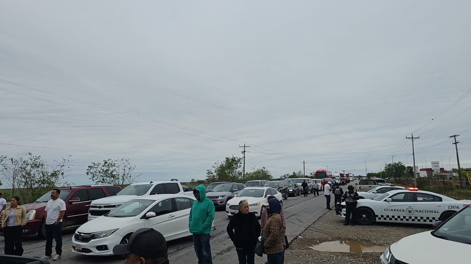 Gobernador de Tamaulipas pide diálogo y no bloqueos carreteros