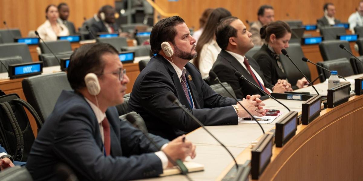 Ismael Burgueño expone modelo de gobierno ciudadano ante la ONU