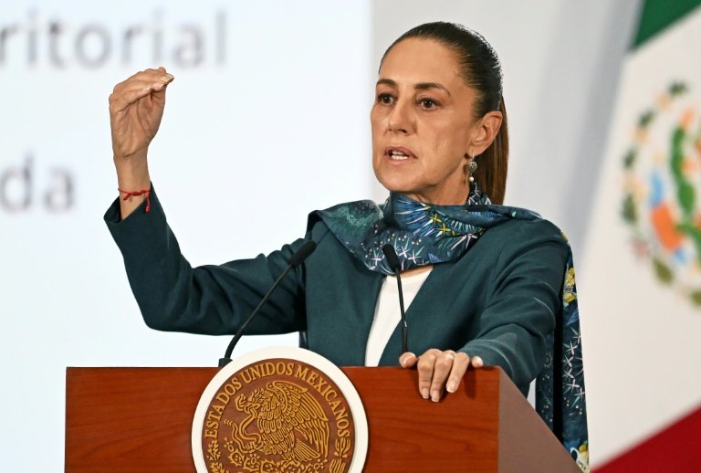México firma acuerdo modernizado de comercio con la Unión Europea