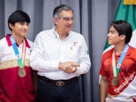 Américo Villarreal reconoce a campeones de la Olimpiada Nacional 2026