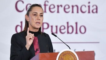 Sheinbaum pide a FGR transparencia en combate a huachicol fiscal