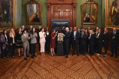 Sheinbaum recibe a Infantino en México antes del Mundial 2026