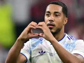 Youri Tielemans es nuevo fichaje del Manchester United