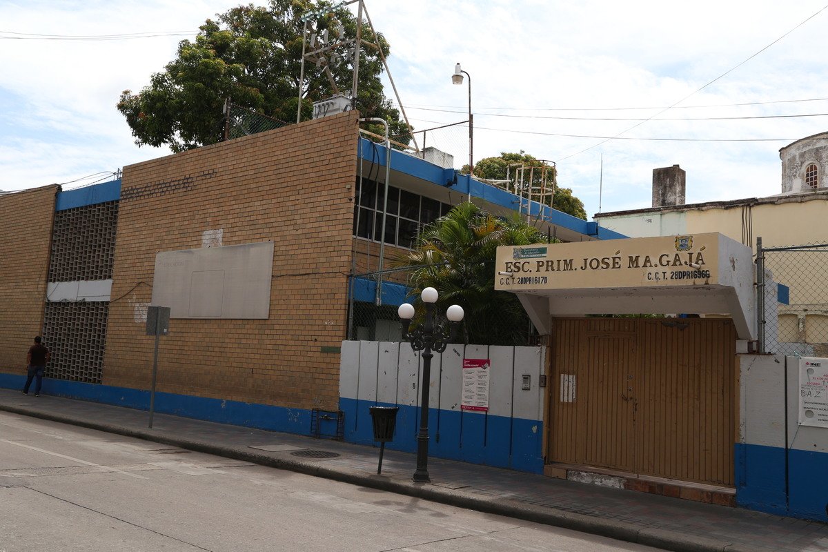 Padres organizan guardias y protegen escuelas en Tampico