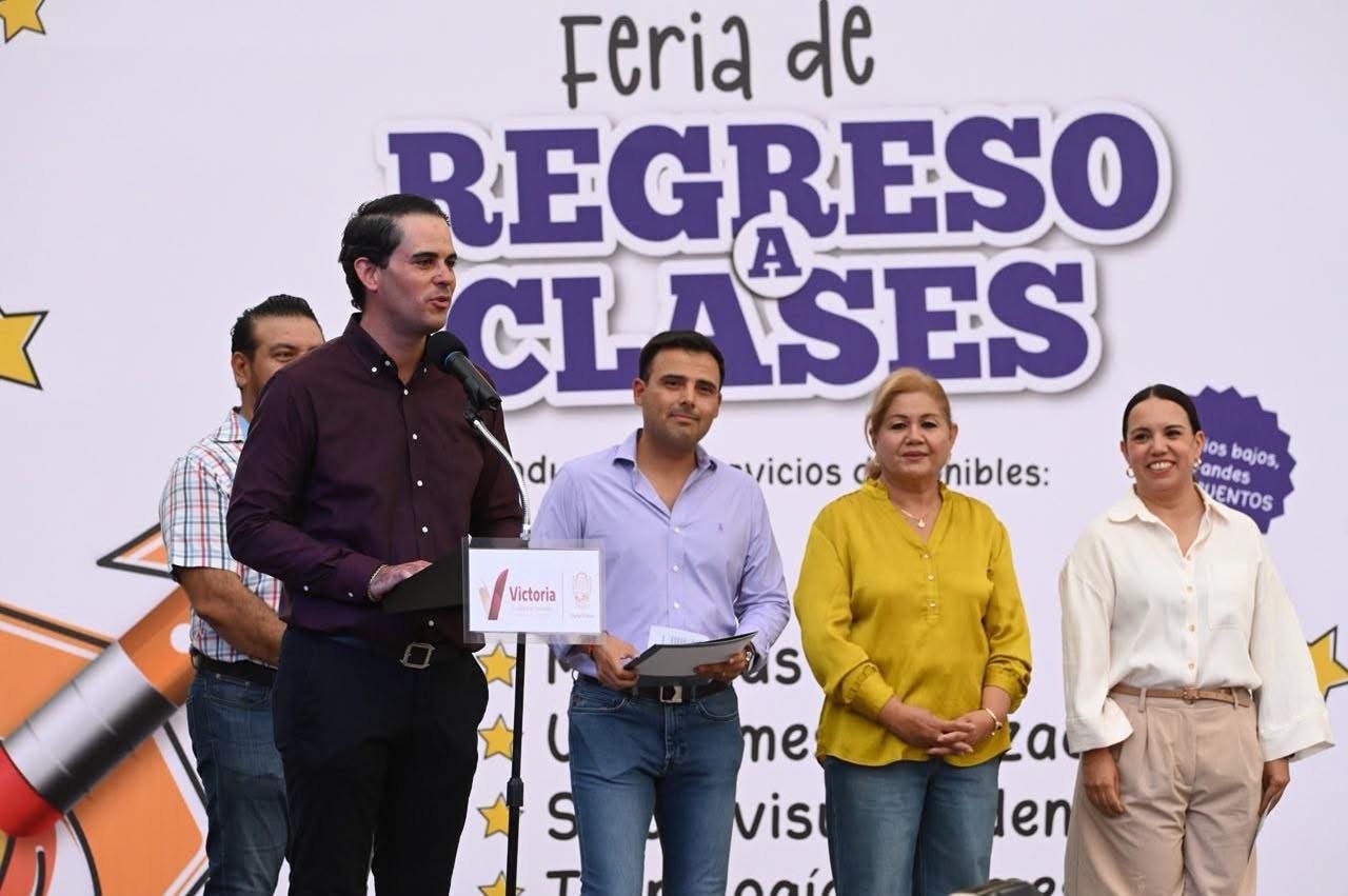 Feria de Regreso a Clases impulsa comercio local en Victoria
