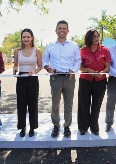Pavimentan calle Puerto Rico tras 45 años en Ciudad Victoria