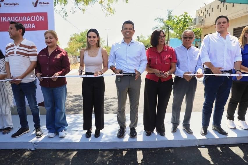 Pavimentan calle Puerto Rico tras 45 años en Ciudad Victoria
