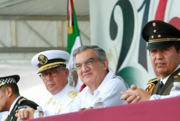 Américo Villarreal lidera desfile de Independencia en Tamaulipas