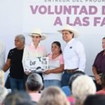 Ciudad Victoria entrega apoyos sociales en Ejido Libertad