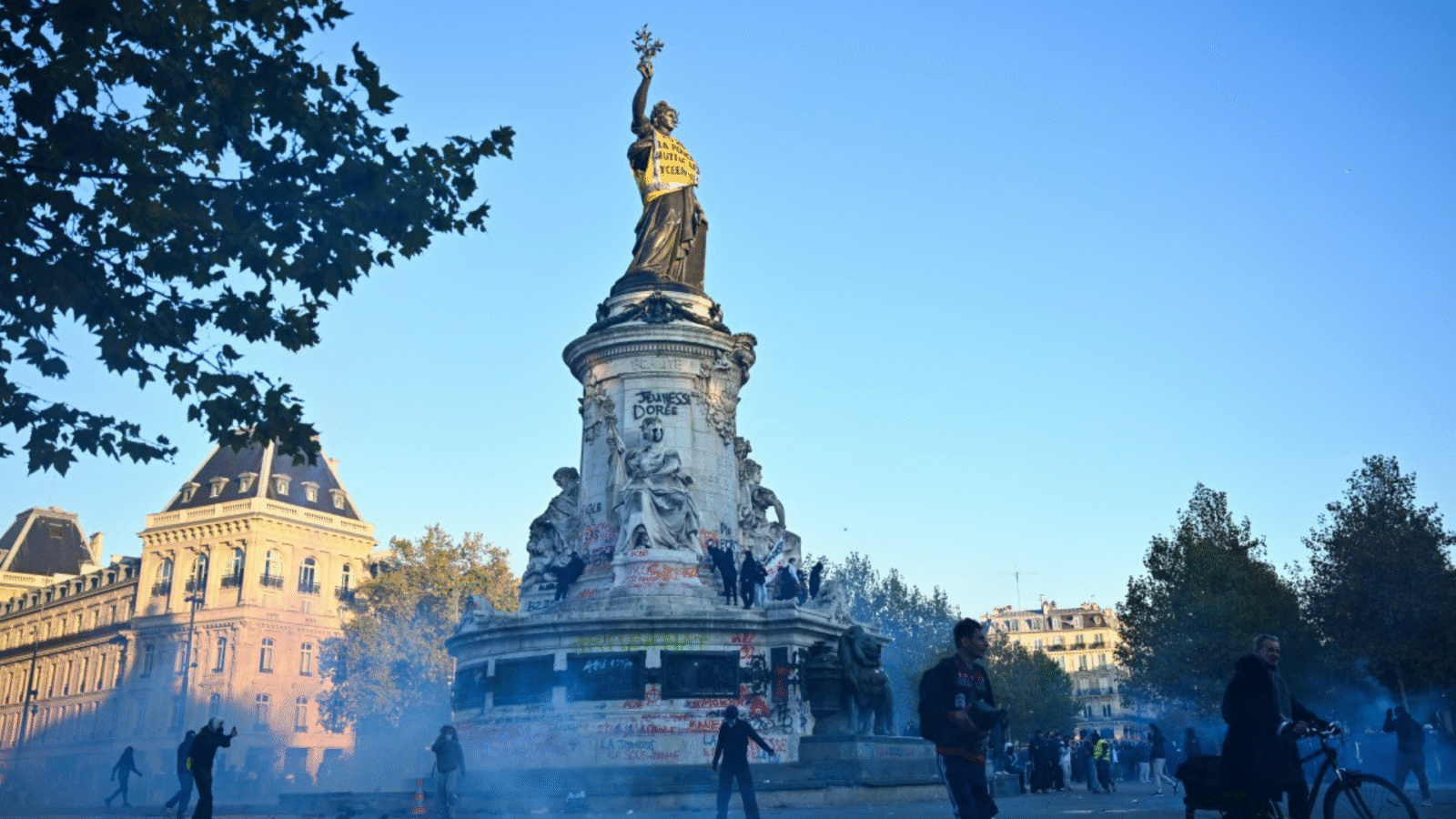 Francia refuerza seguridad ante protestas por costo de vida
