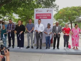 Ciudad Victoria entrega nueva calle de concreto en Las Playas