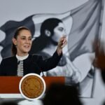 Sheinbaum anuncia aumento salarial y regulación de pensiones en IMSS
